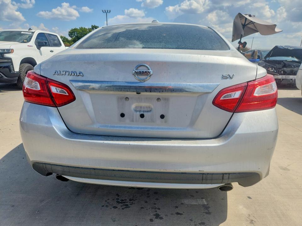 Photo 6 from auction – 2017 NISSAN ALTIMA with VIN 1N4AL3AP5HC194954