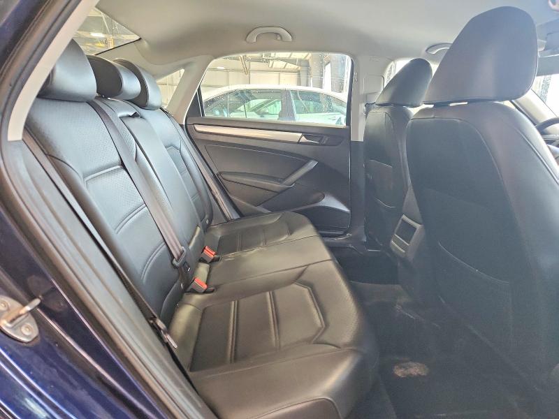 Photo 10 from auction – 2015 VOLKSWAGEN PASSAT with VIN 1VWAT7A31FC050259