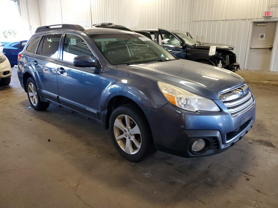 Photo 4 from auction – 2014 SUBARU OUTBACK with VIN 4S4BRCCC4E3214299