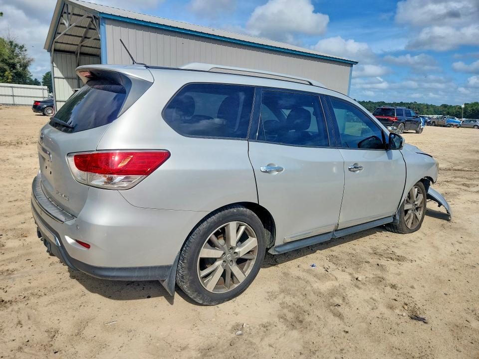 Photo 3 from auction – 2016 NISSAN PATHFINDER with VIN 5N1AR2MNXGC614201