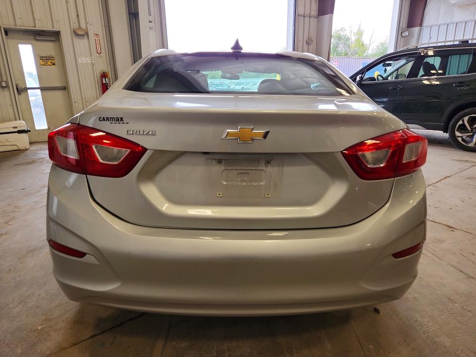 Photo 6 from auction – 2017 CHEVROLET CRUZE with VIN 3G1BC5SMXHS522368