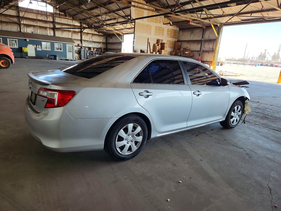 Photo 3 from auction – 2012 TOYOTA CAMRY with VIN 4T1BF1FK1CU050212