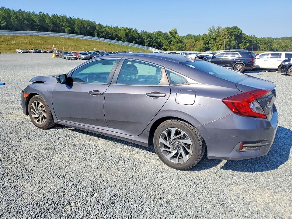 Снимка 2 от търг – 2018 HONDA CIVIC с VIN 2HGFC2F76JH593850
