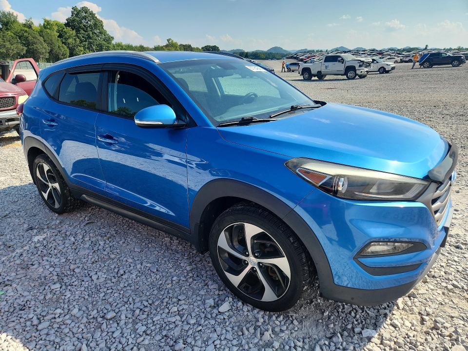 Photo 4 from auction – 2016 HYUNDAI TUCSON with VIN KM8J3CA22GU184515