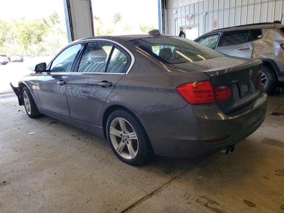 Zdjęcie 2 z aukcji – 2015 BMW 328 z VIN WBA3B5G53FNS11692