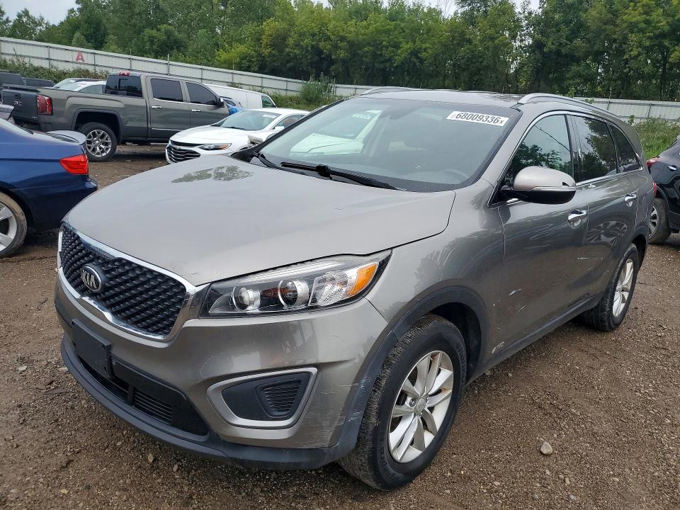 KIA SORENTO 2017 with VIN 5XYPGDA33HG204467 - Photo from auction