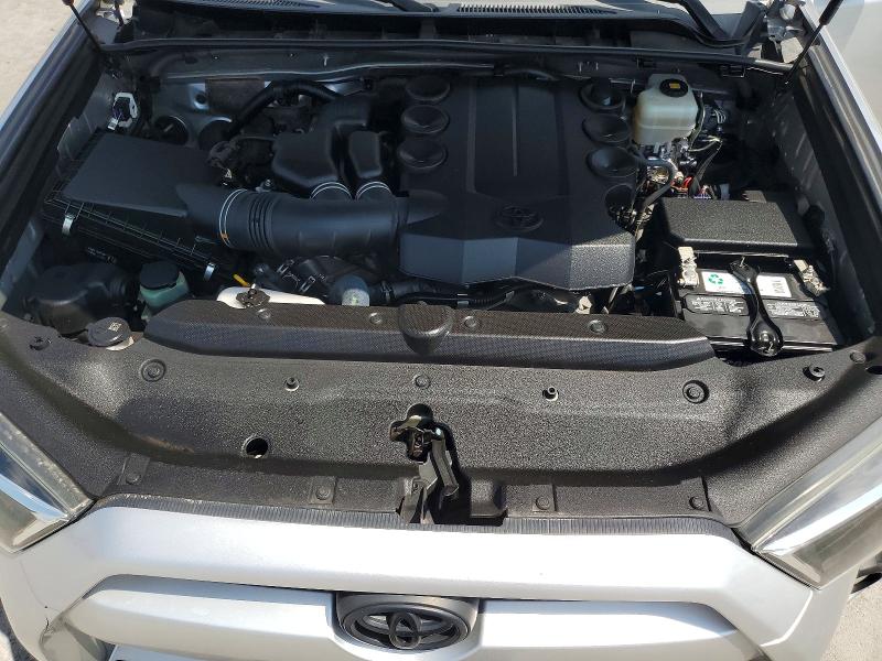 Photo 12 from auction – 2019 TOYOTA 4RUNNER with VIN JTEBU5JR8K5694686