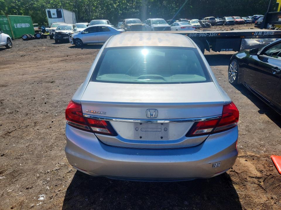 Снимка 6 от търг – 2013 HONDA CIVIC с VIN 2HGFB2F57DH587982