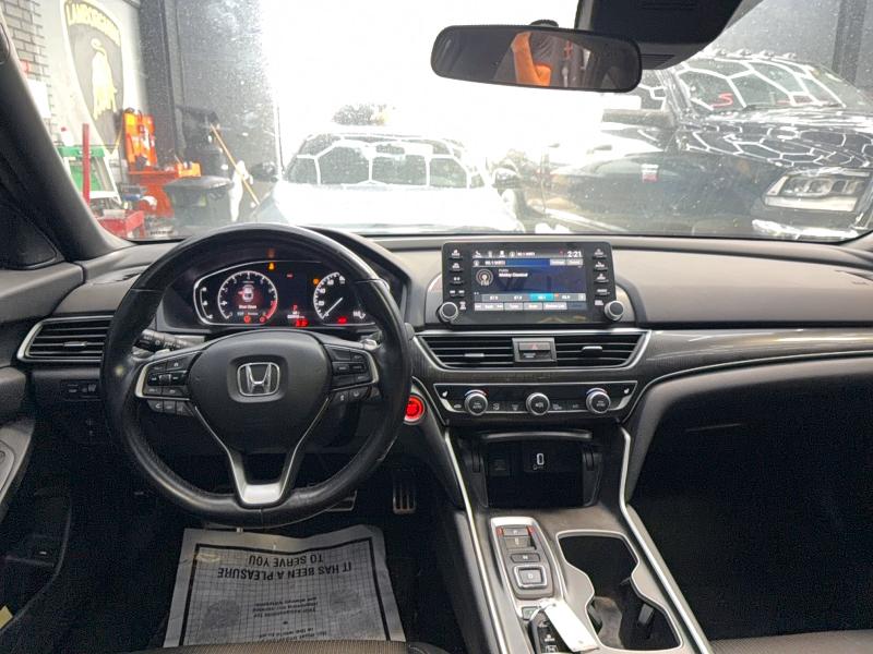 Photo 9 from auction – 2020 HONDA ACCORD with VIN 1HGCV2F38LA026342