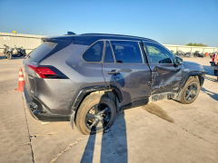 Photo 3 from auction – 2019 TOYOTA RAV4 with VIN JTMEWRFV3KD521463