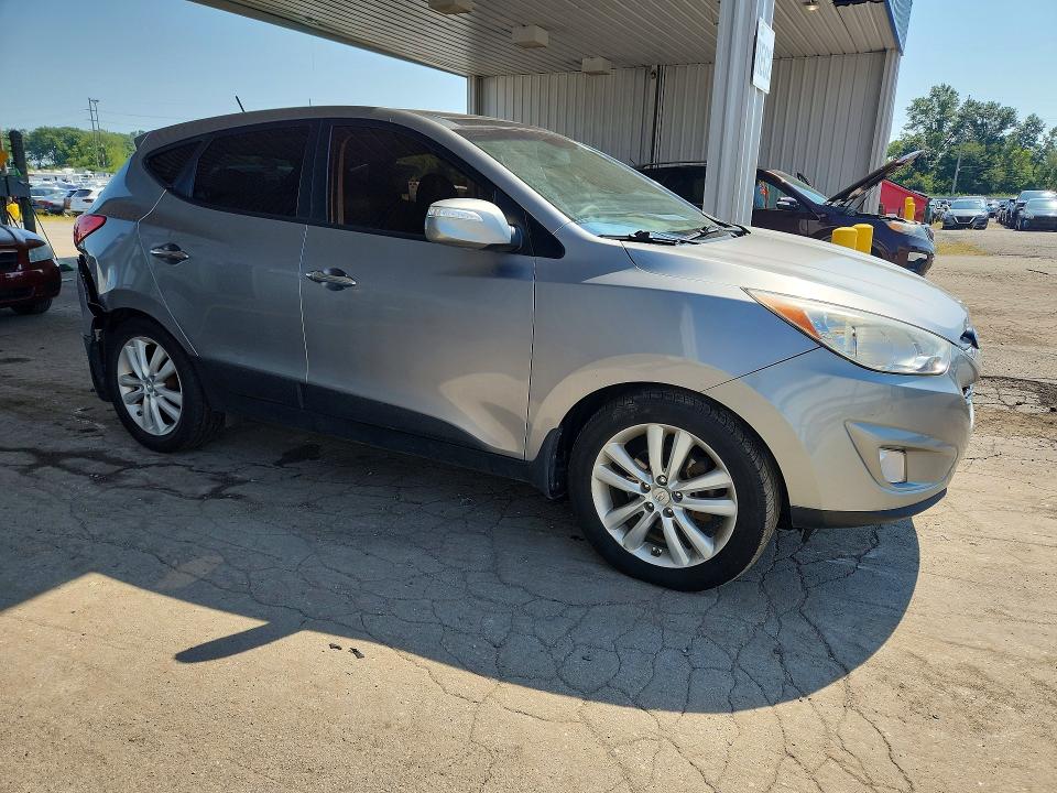 Photo 4 from auction – 2013 HYUNDAI TUCSON with VIN KM8JU3AC3DU564190