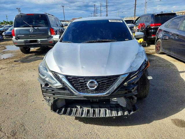 Photo 5 from auction – 2017 NISSAN SENTRA with VIN 3N1AB7AP2HL670265