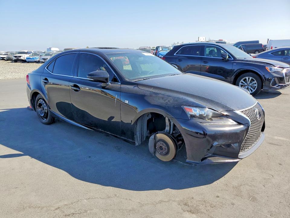 Foto 4 de la subasta – 2015 LEXUS IS con VIN JTHBE1D23F5020300