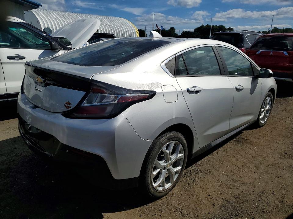 Photo 3 from auction – 2018 CHEVROLET VOLT with VIN 1G1RD6S5XJU155116
