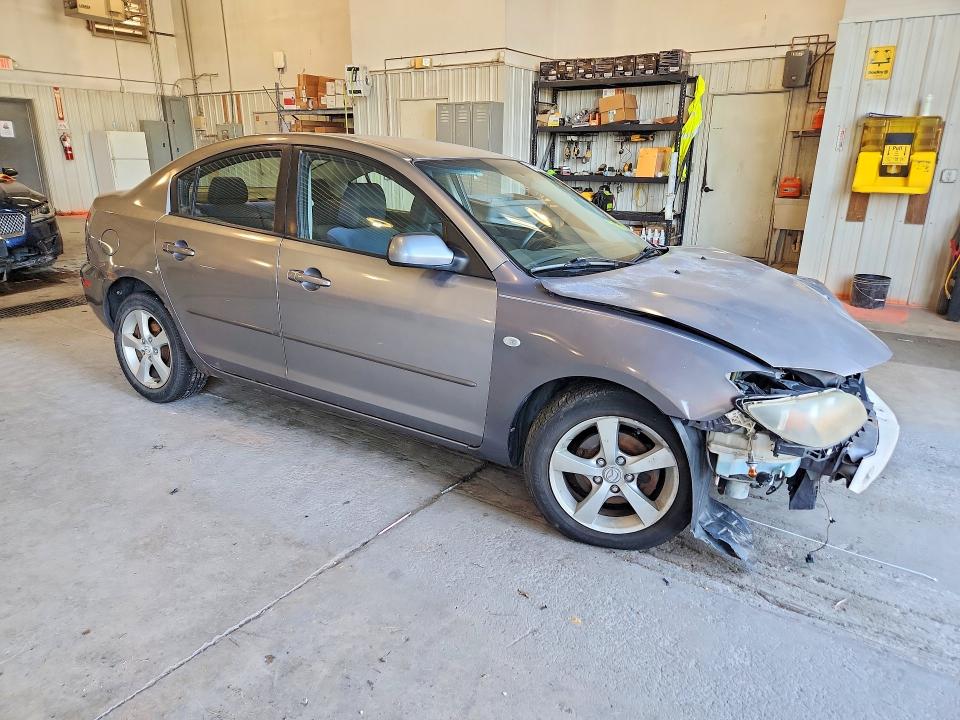Снимка 4 от търг – 2005 MAZDA 3 с VIN JM1BK12F951316220