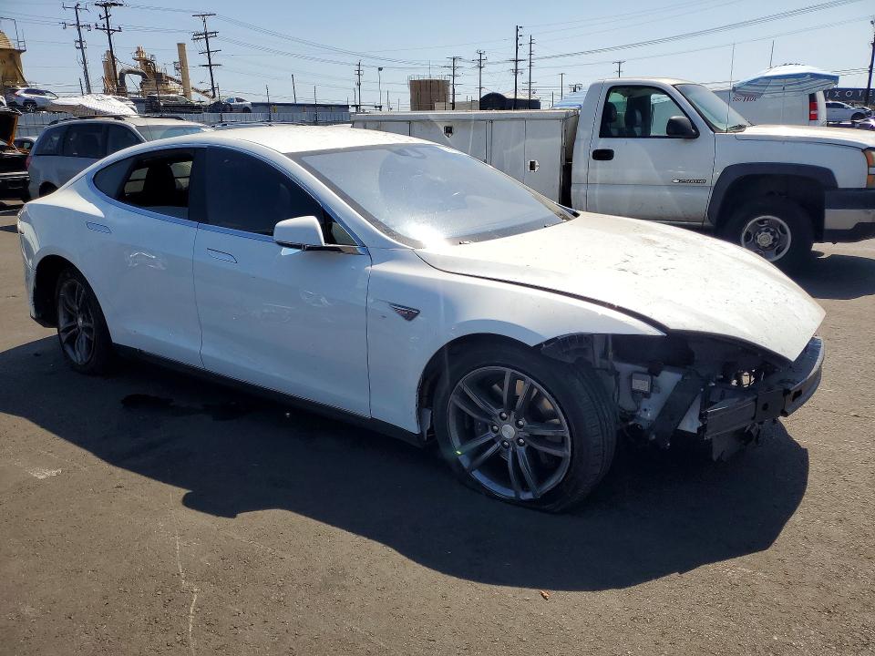 Photo 4 from auction – 2015 TESLA MODEL S with VIN 5YJSA1S2XFF093372
