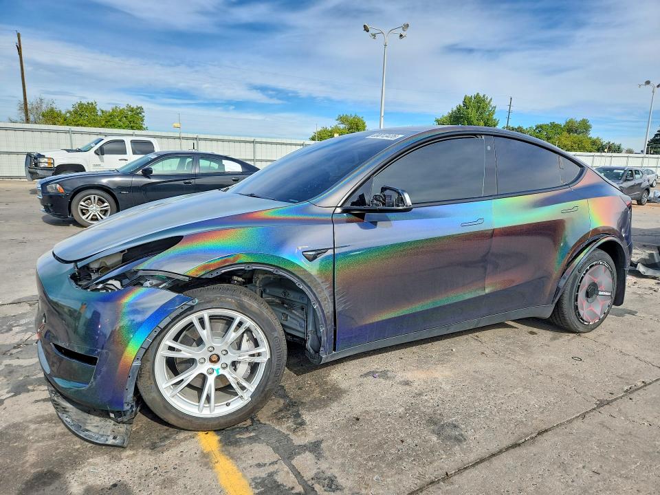 Снимка 1 от търг – 2023 TESLA MODEL Y с VIN 7SAYGDEEXPF706952