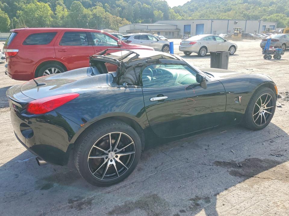 Photo 3 from auction – 2009 PONTIAC SOLSTICE with VIN 1G2MN35B79Y101537