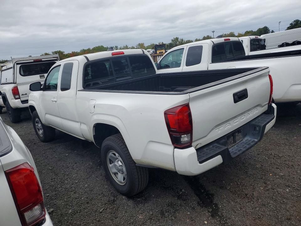 Снимка 2 от търг – 2023 TOYOTA TACOMA с VIN 3TYRX5GN9PT084655