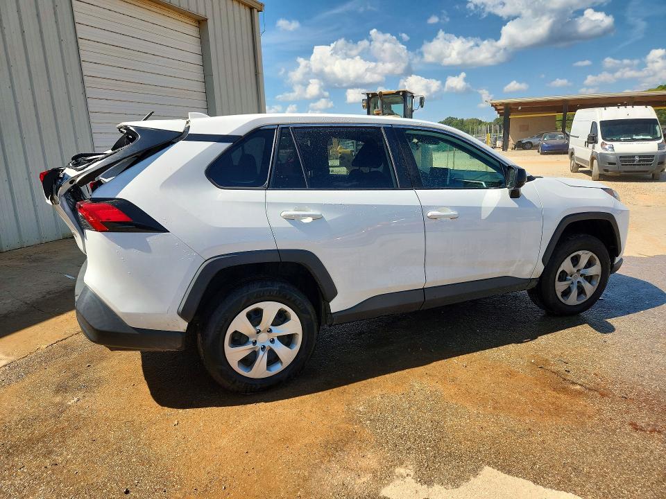 Photo 3 from auction – 2023 TOYOTA RAV4 with VIN 2T3H1RFV0PW258032