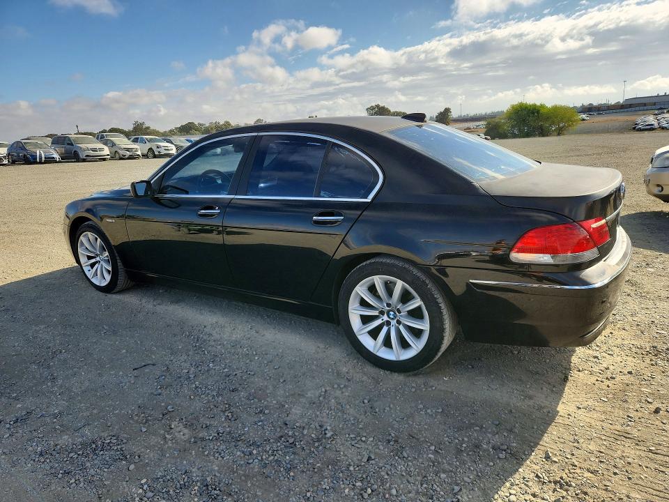 Photo 2 from auction – 2007 BMW 750 with VIN WBAHL83547DT10653
