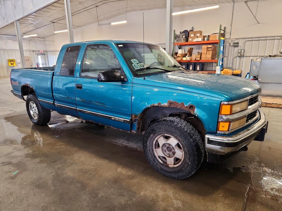 Photo 4 from auction – 1996 CHEVROLET GMT-400 with VIN 2GCEK19M0T1103388