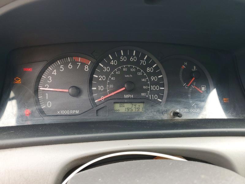 Photo 9 from auction – 2005 TOYOTA COROLLA with VIN 2T1BR32E65C506714
