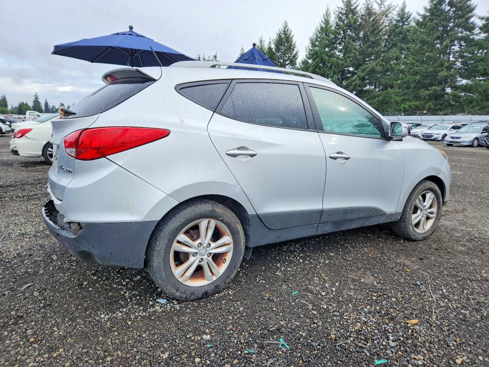 Photo 3 from auction – 2013 HYUNDAI TUCSON with VIN KM8JU3AC0DU744520