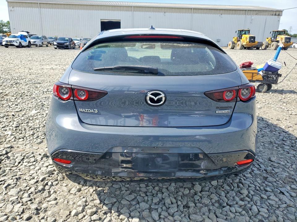 Photo 6 from auction – 2019 MAZDA 3 with VIN JM1BPANM3K1143916