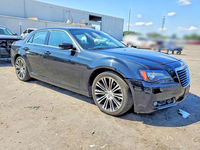 Снимка 4 от търг – 2013 CHRYSLER 300 с VIN 2C3CCABT9DH632177