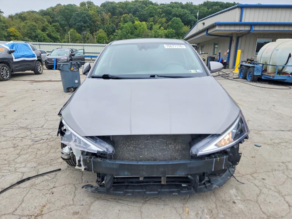 Снимка 5 от търг – 2020 HYUNDAI ELANTRA с VIN KMHD84LF3LU910624
