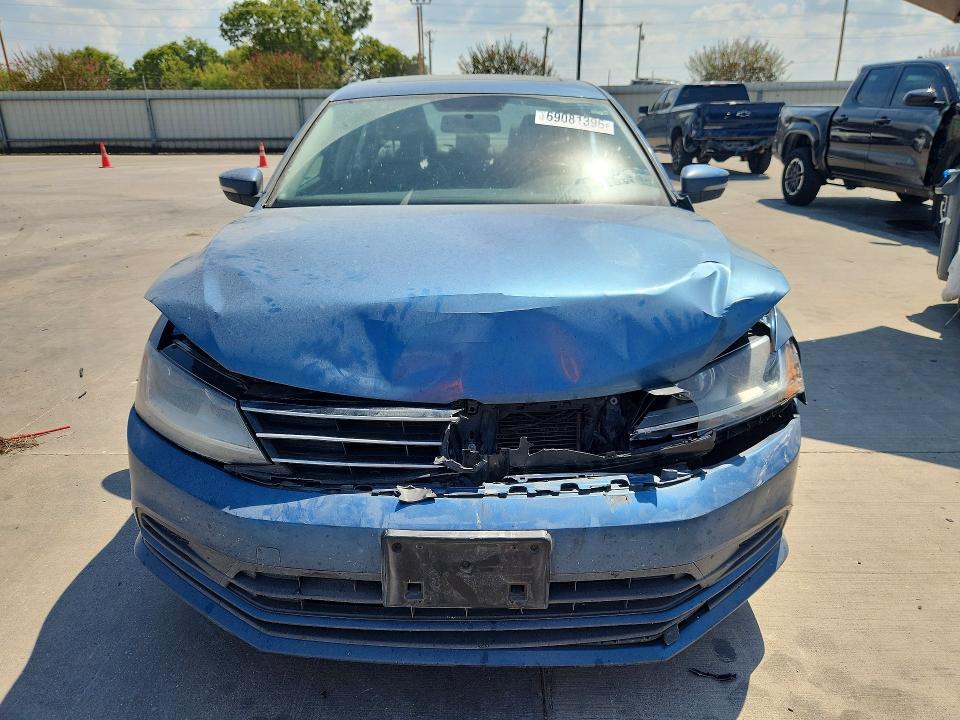 Снимка 5 от търг – 2017 VOLKSWAGEN JETTA с VIN 3VWDB7AJ6HM293792