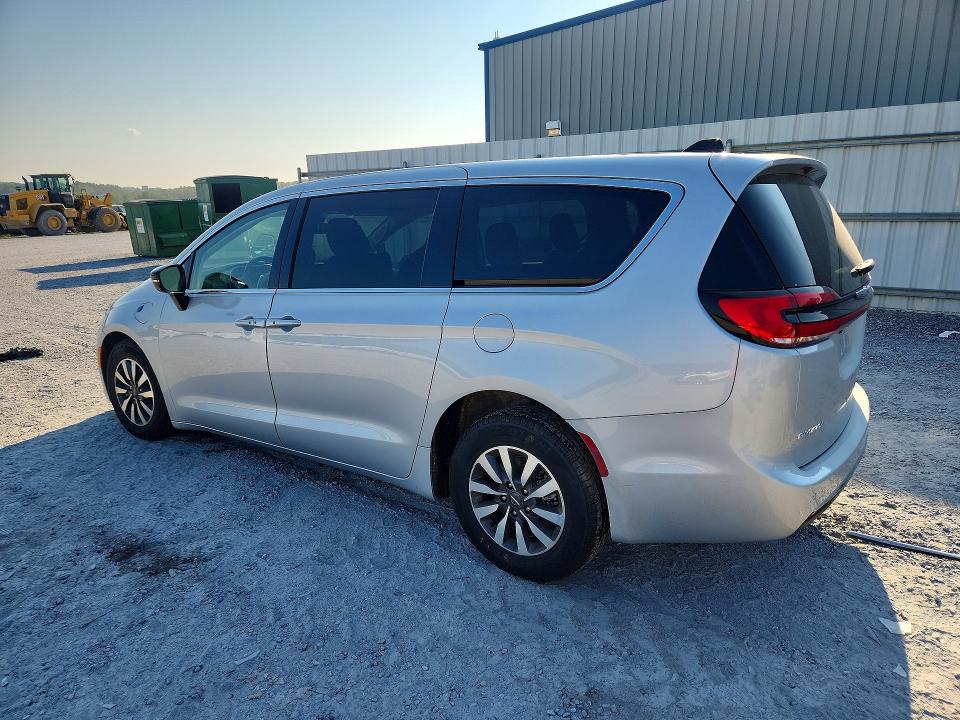 Foto 2 de la subasta – 2024 CHRYSLER PACIFICA con VIN 2C4RC1S72RR147468