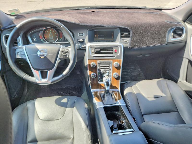 Zdjęcie 8 z aukcji – 2015 VOLVO V60 z VIN YV140MEC4F1195206