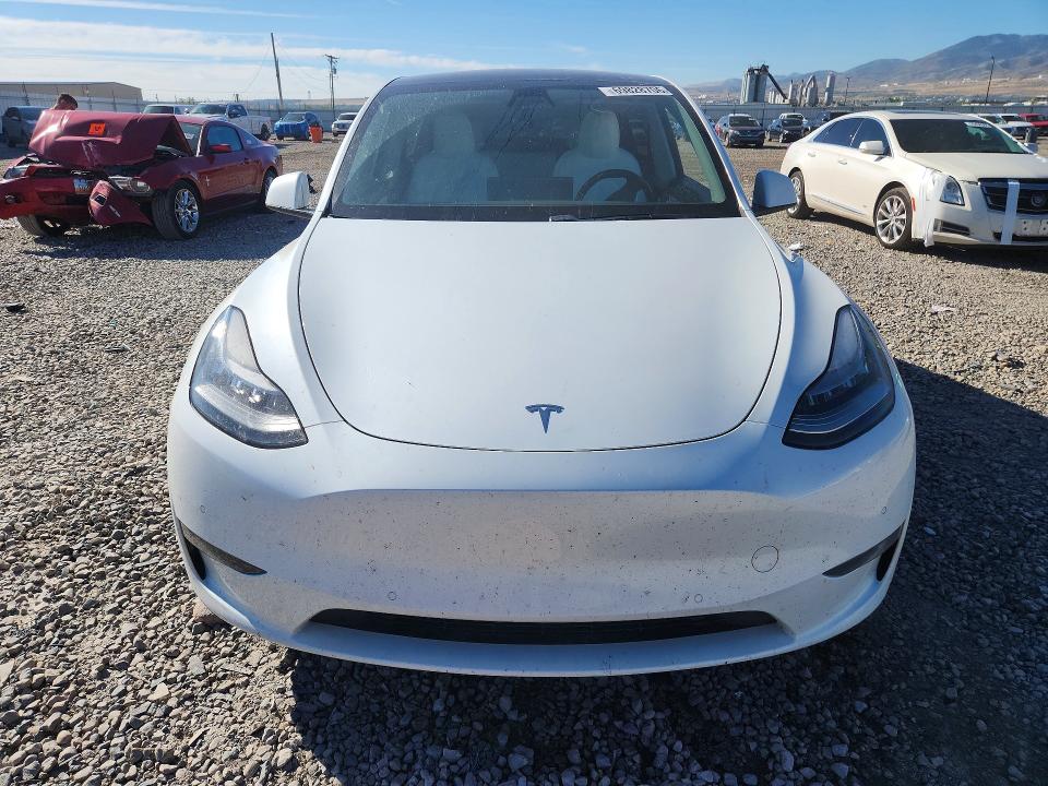 Photo 5 from auction – 2021 TESLA MODEL Y with VIN 5YJYGDEE9MF076057