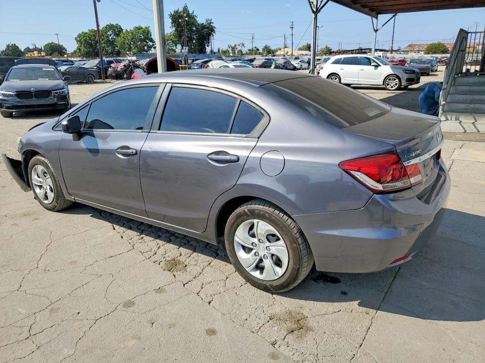 Снимка 2 от търг – 2015 HONDA CIVIC с VIN 2HGFB2F55FH556149