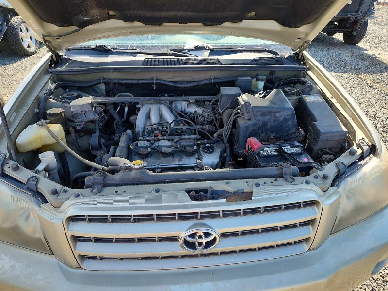 Photo 12 from auction – 2002 TOYOTA HIGHLANDER with VIN JTEHF21A620071237