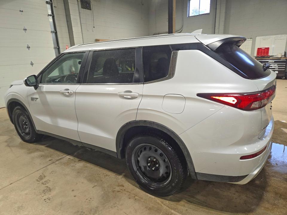 Photo 2 from auction – 2025 MITSUBISHI OUTLANDER with VIN JA4T5VA99SZ627670