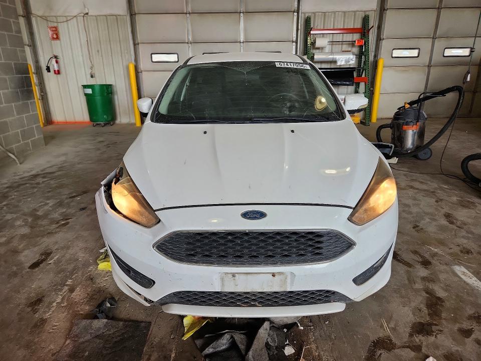Photo 5 from auction – 2015 FORD FOCUS with VIN 1FADP3K21FL304447
