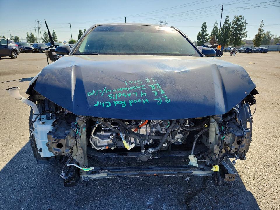 Photo 5 from auction – 2026 TOYOTA CAMRY with VIN 4T1DAACK6TU221905