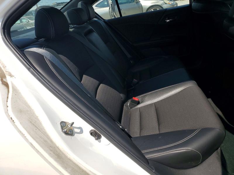 Photo 10 from auction – 2016 HONDA ACCORD with VIN 1HGCR2F50GA165733