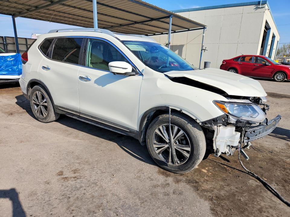 Photo 4 from auction – 2017 NISSAN ROGUE with VIN 5N1AT2MT5HC846335