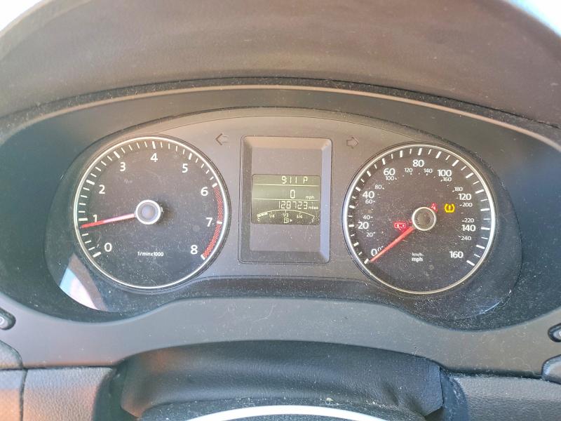 Photo 9 from auction – 2014 VOLKSWAGEN JETTA with VIN 3VWD17AJ8EM420945