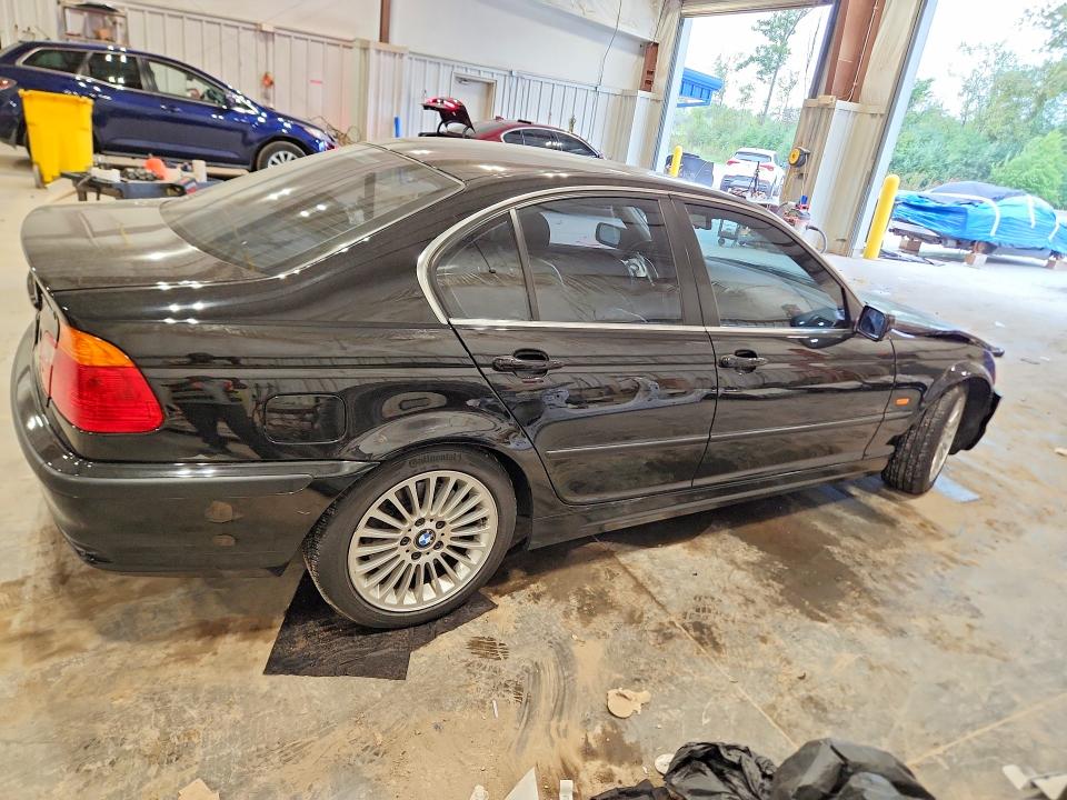 Фото 3 с аукциона – 2001 BMW 330 с VIN WBAAV53481FJ69597