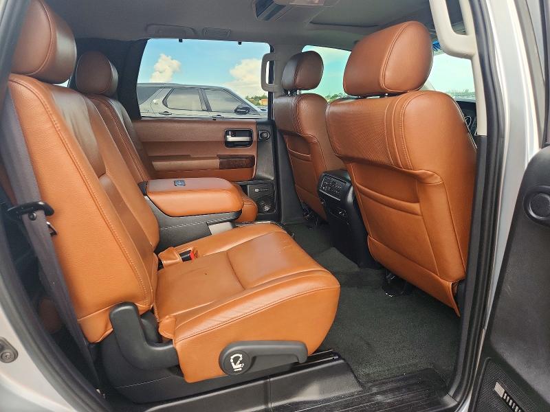 Photo 11 from auction – 2010 TOYOTA SEQUOIA with VIN 5TDYY5G12AS023222