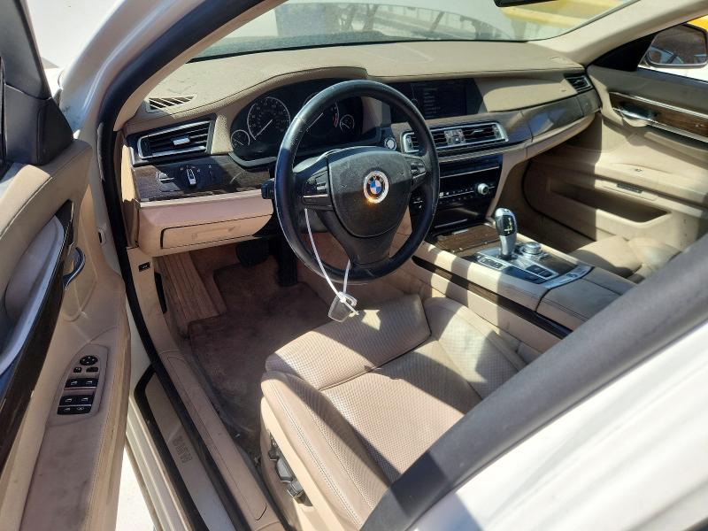 Photo 8 from auction – 2009 BMW 750 with VIN WBAKA83539CY35224
