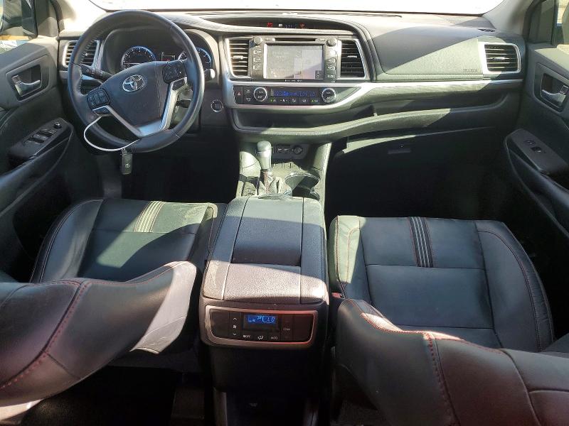 Photo 8 from auction – 2019 TOYOTA HIGHLANDER with VIN 5TDKZRFHXKS569583