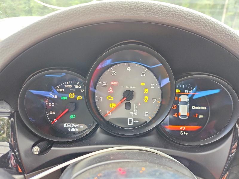Фото 9 с аукциона – 2015 PORSCHE MACAN с VIN WP1AB2A59FLB73803