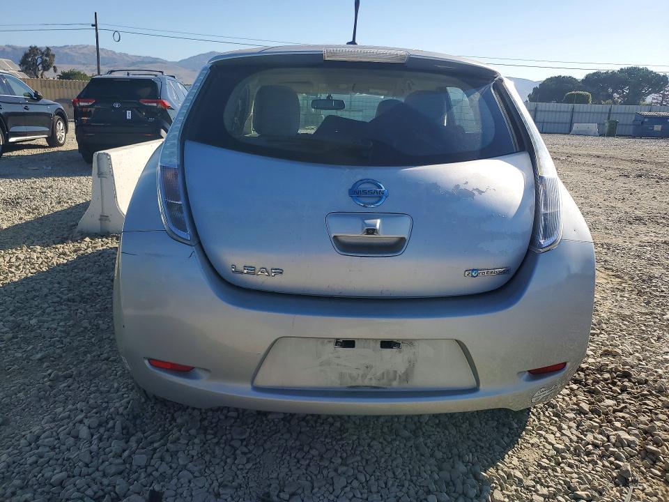 Photo 6 from auction – 2012 NISSAN LEAF with VIN JN1AZ0CP1CT015535