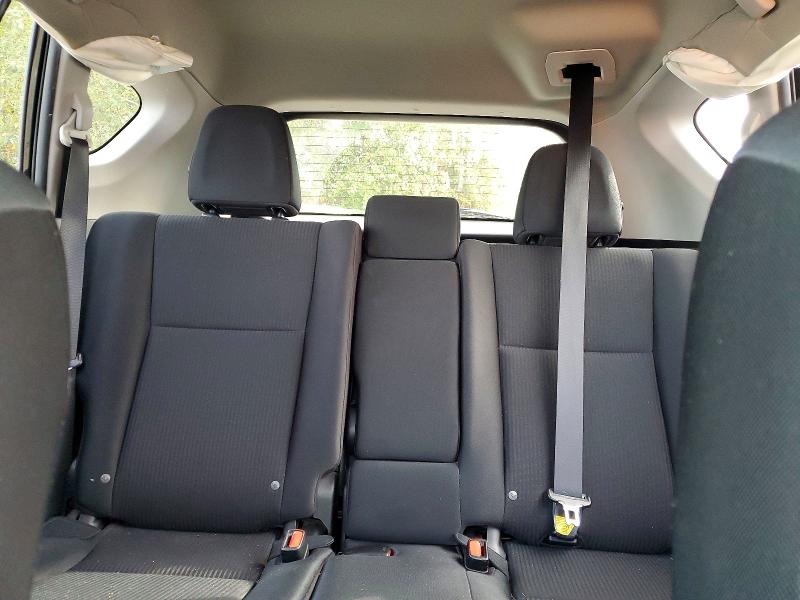 Снимка 10 от търг – 2016 TOYOTA RAV4 с VIN 2T3BFREV8GW425889